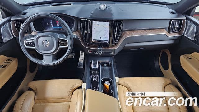 Volvo XC60 2세대 T8 Inscription, 2022 7