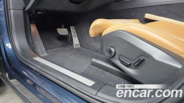 Volvo XC60 2세대 T8 Inscription, 2022 9