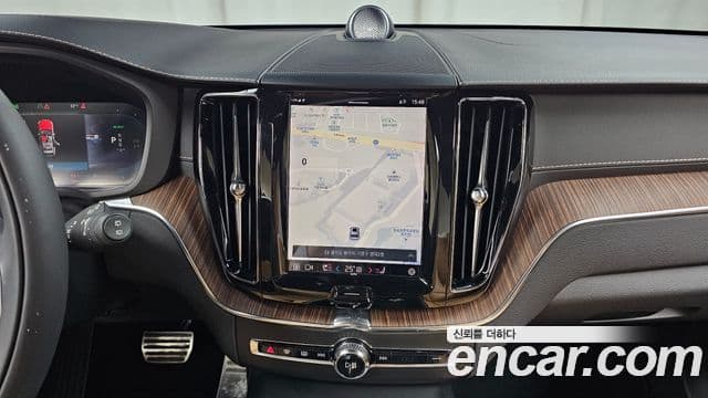 Volvo XC60 2세대 T8 Inscription, 2022 14