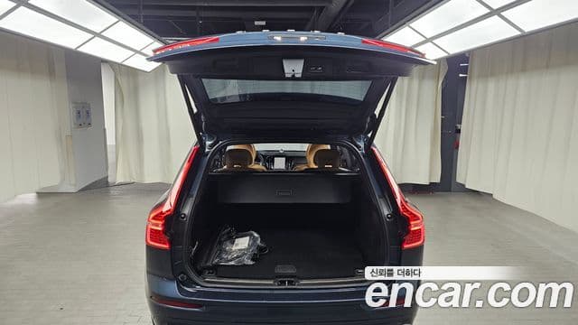 Volvo XC60 2세대 T8 Inscription, 2022 20