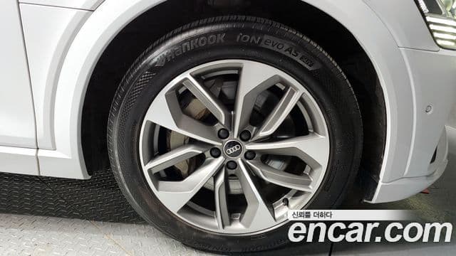 Audi e-Tron, 2021 все фото