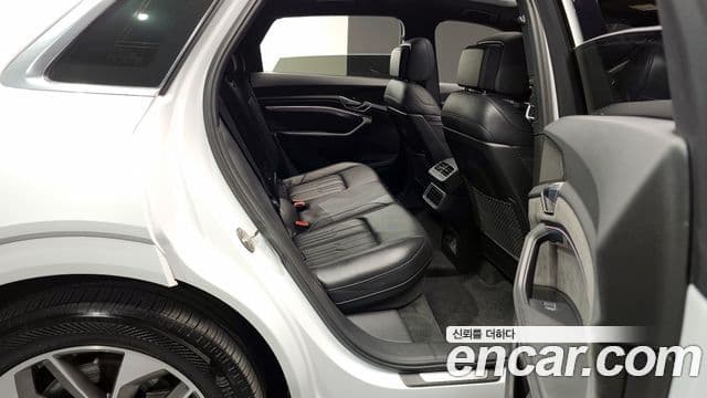 Audi e-Tron, 2021 12