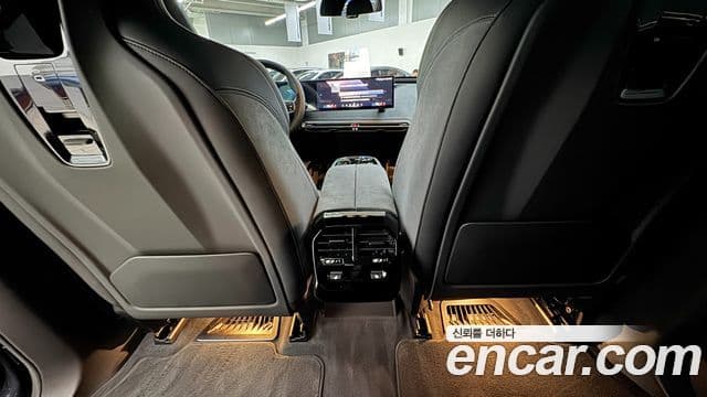 BMW iX xDrive45 M Sport, 2026 13