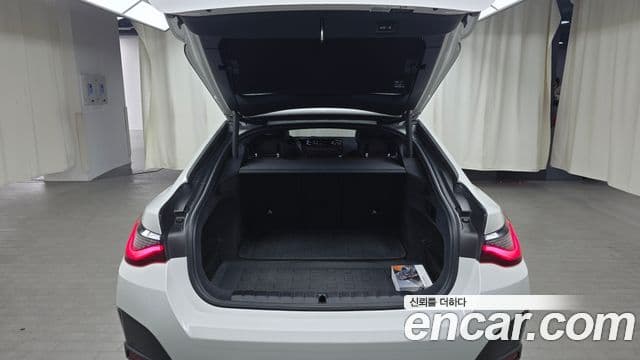 BMW i4 eDrive40 M Sport Pro, 2023 20