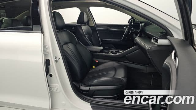 Kia K5 3세대 Prestige, 2022 10