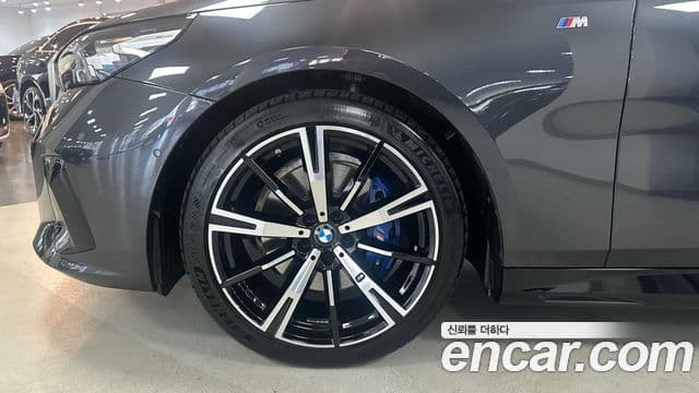 BMW 5시리즈 (G60) 530i xDrive M Sport, 2024 все фото