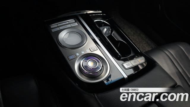 Genesis G80 (RG3) бензин 2.5 турбо AWD, 2021 9