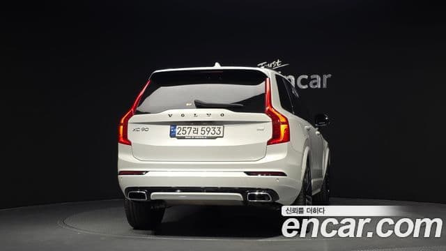 Volvo XC90 2세대 T8 R-Design гибрид, 2021 4