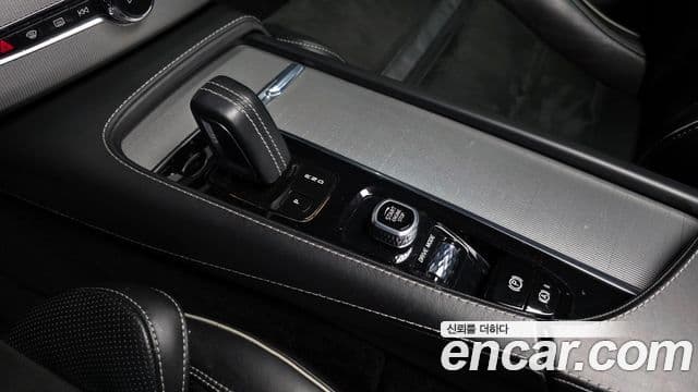 Volvo XC90 2세대 T8 R-Design гибрид, 2021 9