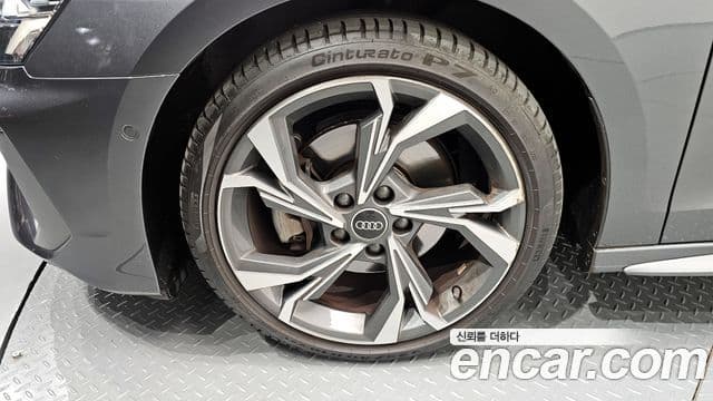 Audi A3 (8Y), 2023 все фото