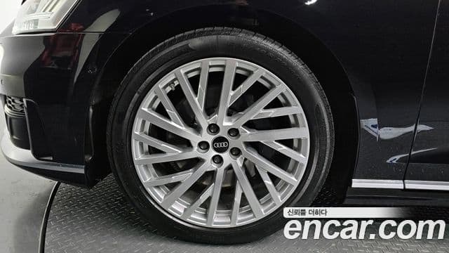 Audi A8 (D5) 55 TFSI Quattro LWB, 2021 все фото