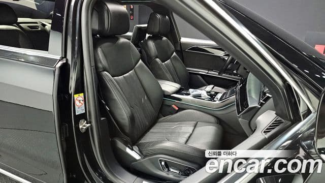 Audi A8 (D5) 55 TFSI Quattro LWB, 2021 10