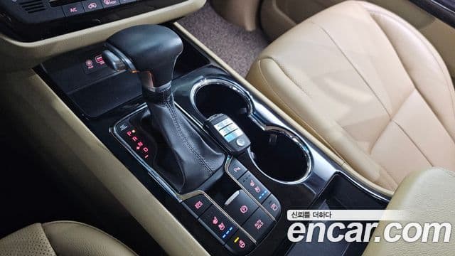 Kia The / новый New Carnival Noblesse, 2019 9