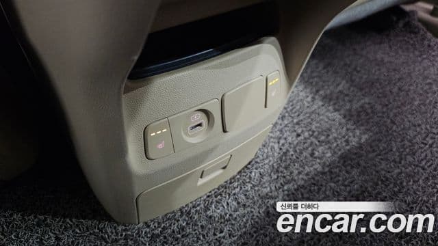 Kia The / новый New Carnival Noblesse, 2019 16