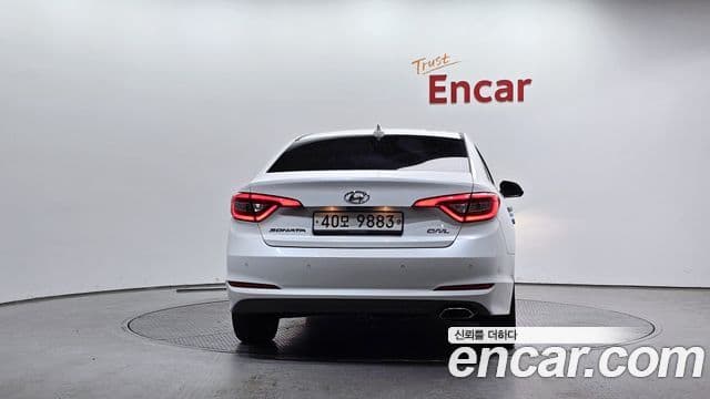 Hyundai LF Sonata 2.0 Smart, 2015 4