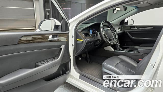 Hyundai LF Sonata 2.0 Smart, 2015 11