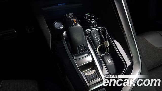 Peugeot 3008 2세대 1.6 BlueHDi GT Line, 2018 9