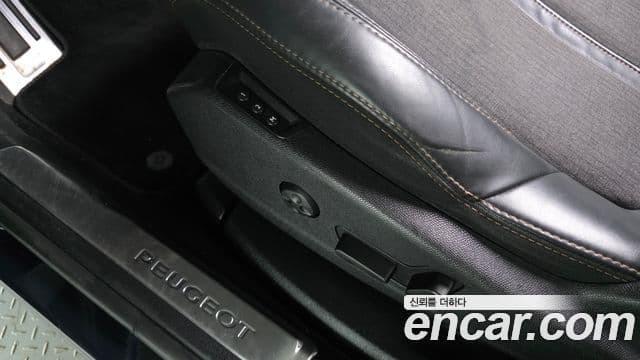 Peugeot 3008 2세대 1.6 BlueHDi GT Line, 2018 17