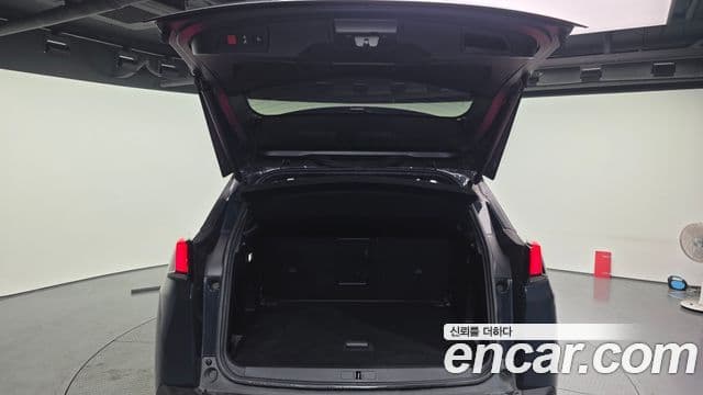 Peugeot 3008 2세대 1.6 BlueHDi GT Line, 2018 20