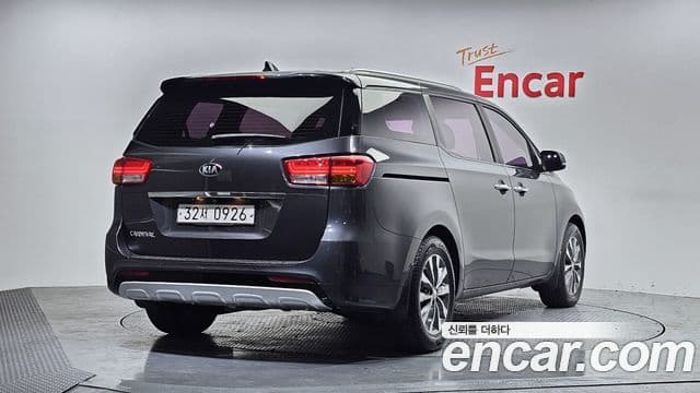 Kia All New Carnival Luxury, 2016 2