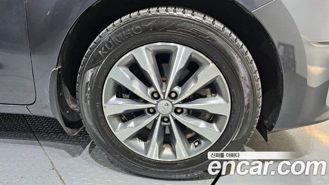 Kia All New Carnival Luxury, 2016 все фото