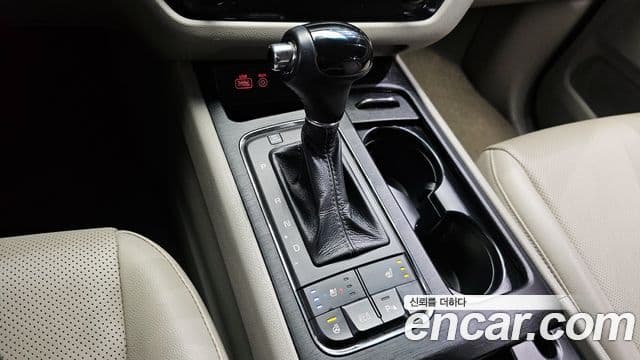 Kia All New Carnival Luxury, 2016 9