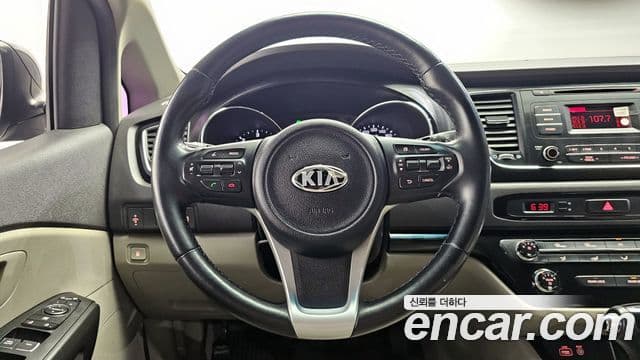 Kia All New Carnival Luxury, 2016 13
