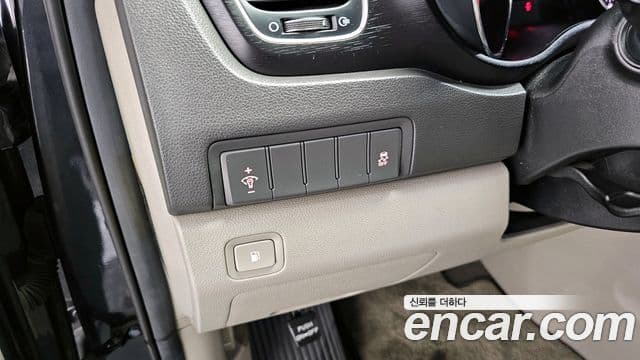 Kia All New Carnival Luxury, 2016 15