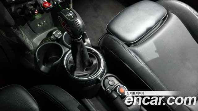 Mini Cooper D 3세대, 2017 9