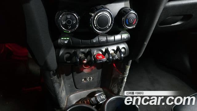 Mini Cooper D 3세대, 2017 17