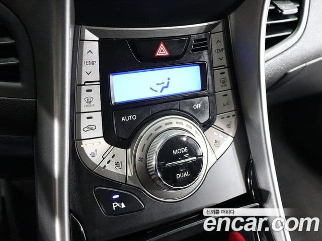 Hyundai Avante MD Modern, 2013 10