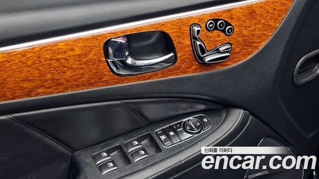 Hyundai Equus(новый кузов / новое поколение) Prestige VVIP팩, 2012 17