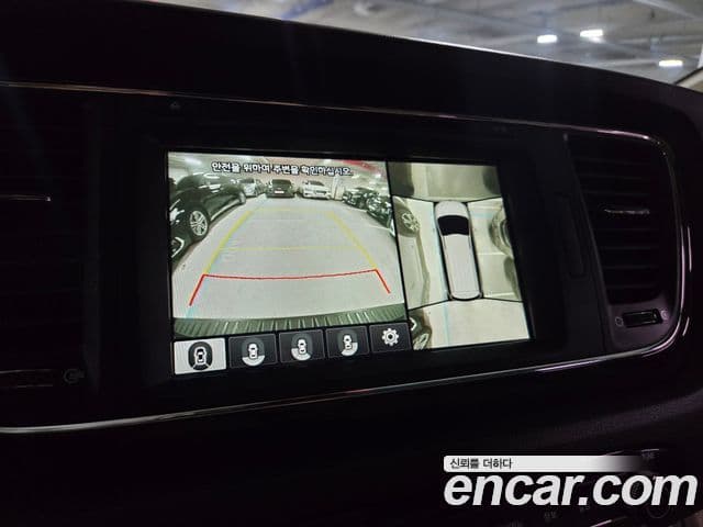 Kia All New Carnival Noblesse, 2016 9