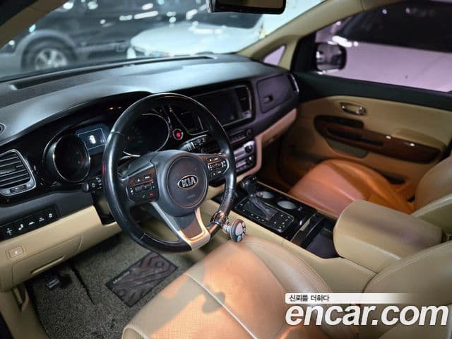 Kia All New Carnival Noblesse, 2016 11