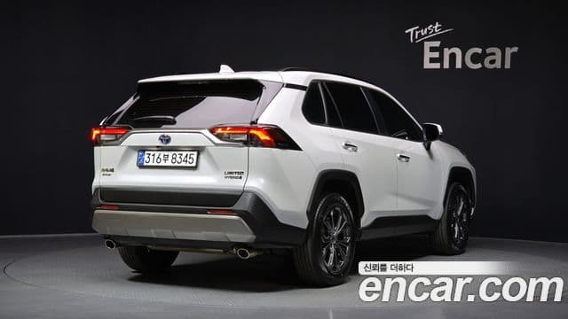 Toyota RAV4 5세대 2.5 4WD гибрид LTD, 2024 2