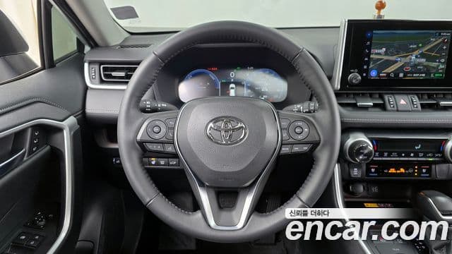 Toyota RAV4 5세대 2.5 4WD гибрид LTD, 2024 13