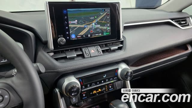 Toyota RAV4 5세대 2.5 4WD гибрид LTD, 2024 14