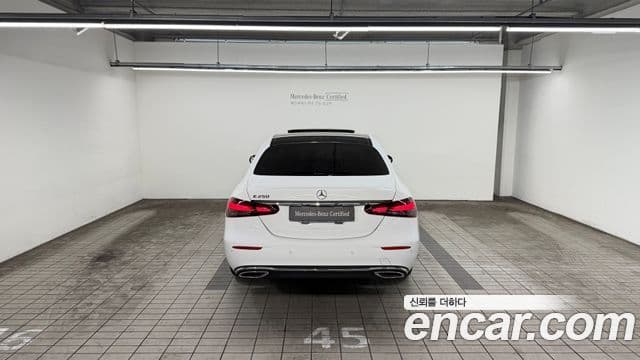 Mercedes-Benz E-класс W213 Avantgarde, 2023 4