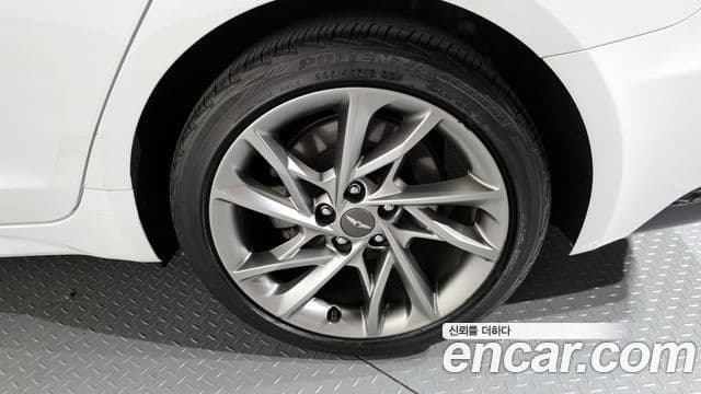 Genesis The / новый New G70, 2023 все фото