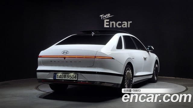 Hyundai Grandeur гибрид (GN7) Calligraphy, 2023 2