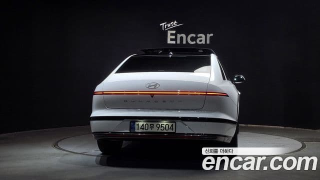 Hyundai Grandeur гибрид (GN7) Calligraphy, 2023 4