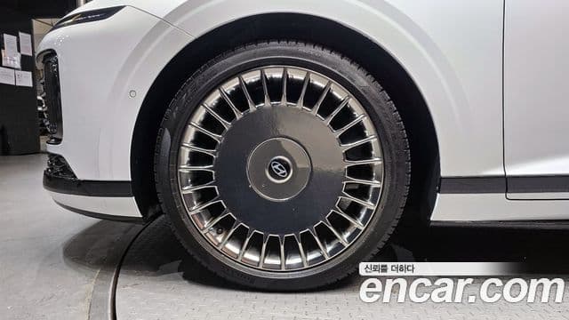 Hyundai Grandeur гибрид (GN7) Calligraphy, 2023 все фото