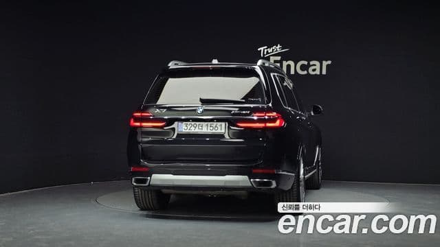 BMW X7 (G07) xDrive 40i Design Pure Excellence 6인승, 2025 4