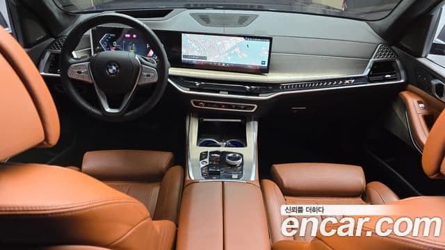 BMW X7 (G07) xDrive 40i Design Pure Excellence 6인승, 2025 7