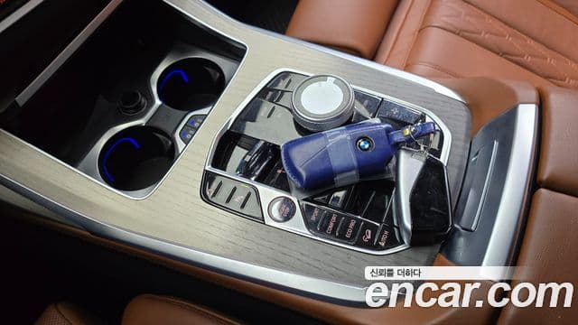 BMW X7 (G07) xDrive 40i Design Pure Excellence 6인승, 2025 9