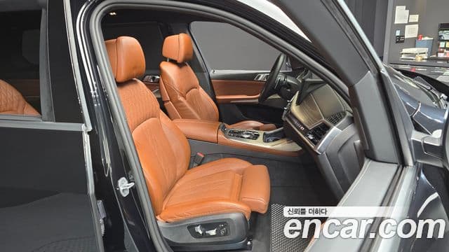 BMW X7 (G07) xDrive 40i Design Pure Excellence 6인승, 2025 12