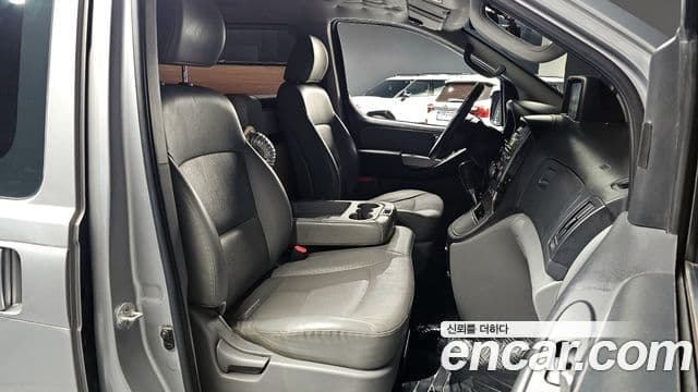 Hyundai Grand Starex кемпер, 2015 10