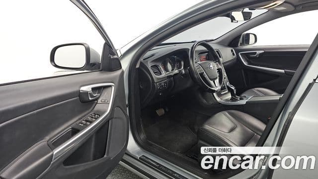 Volvo S60 2세대, 2016 11