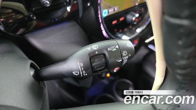 Mini Cooper 3세대, 2022 15