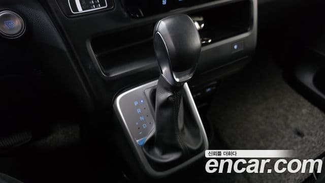 Hyundai Staria Modern, 2022 9